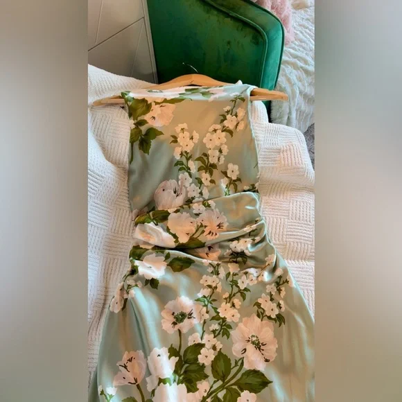 Reformation Anaiis Silk Dress In Tarragon, brand new, never worn. - Picture 6 of 16